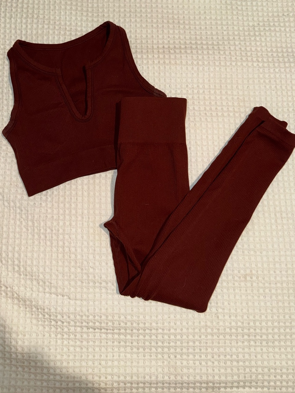 2/$15 - Ribbed Seamless High-Waist Leggings & Crop Tank Set - Burgundy